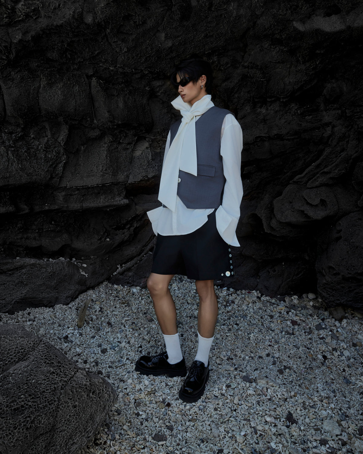Black Pearl Short