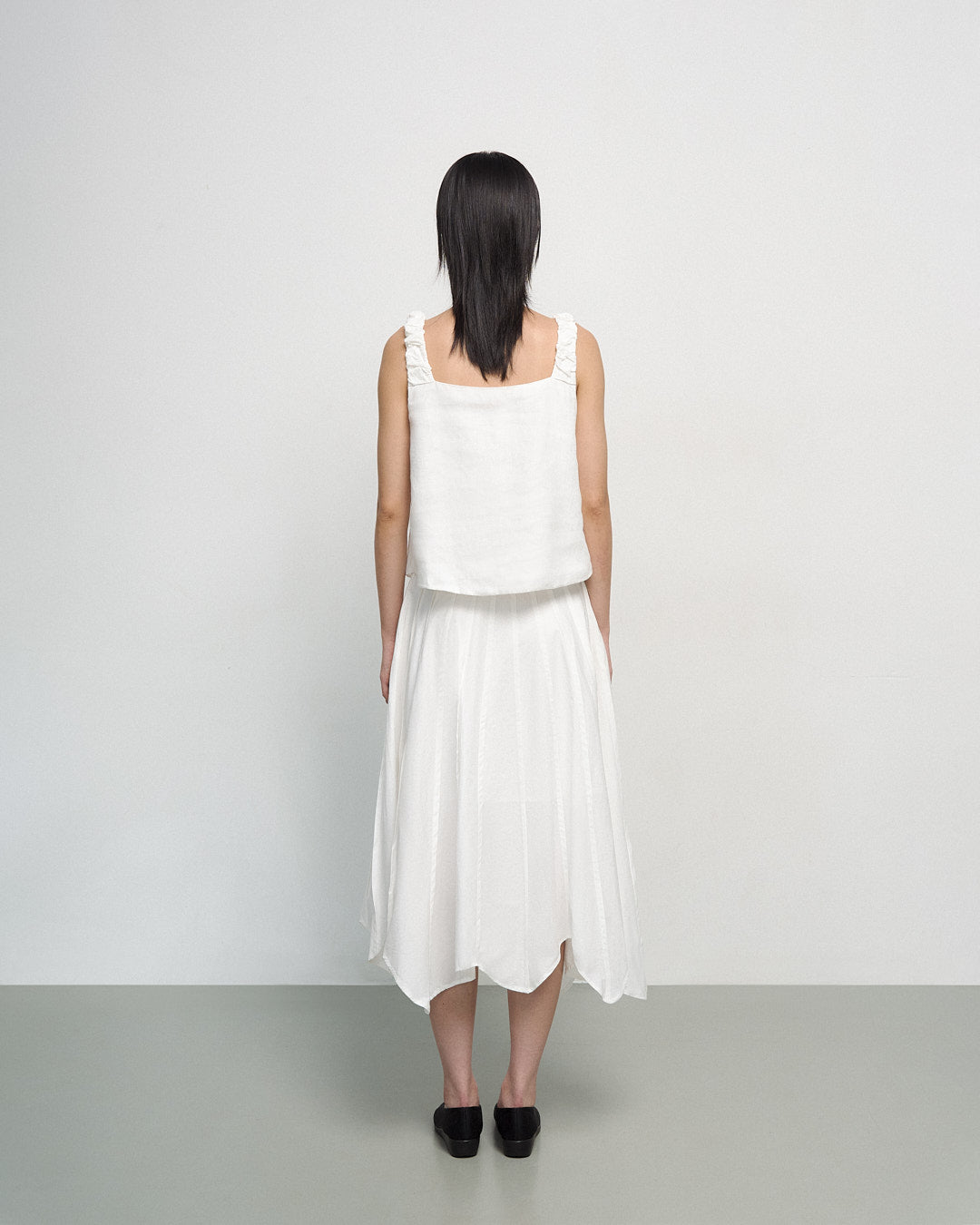 LEAF SKIRT IN WHITE