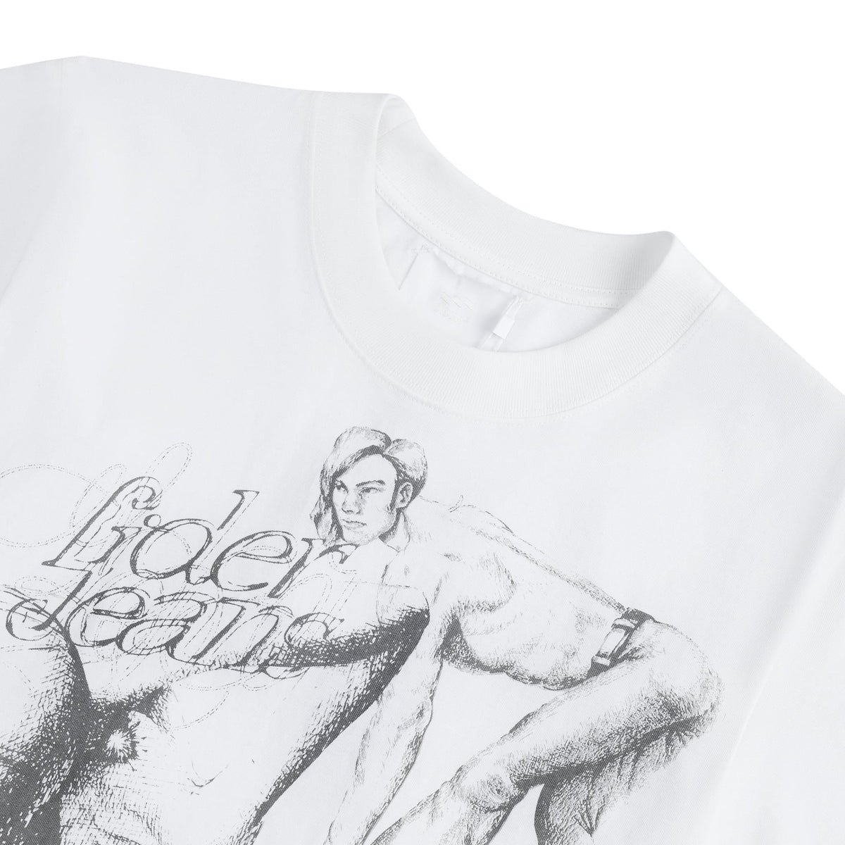 HIPSGOBLUSH TEE