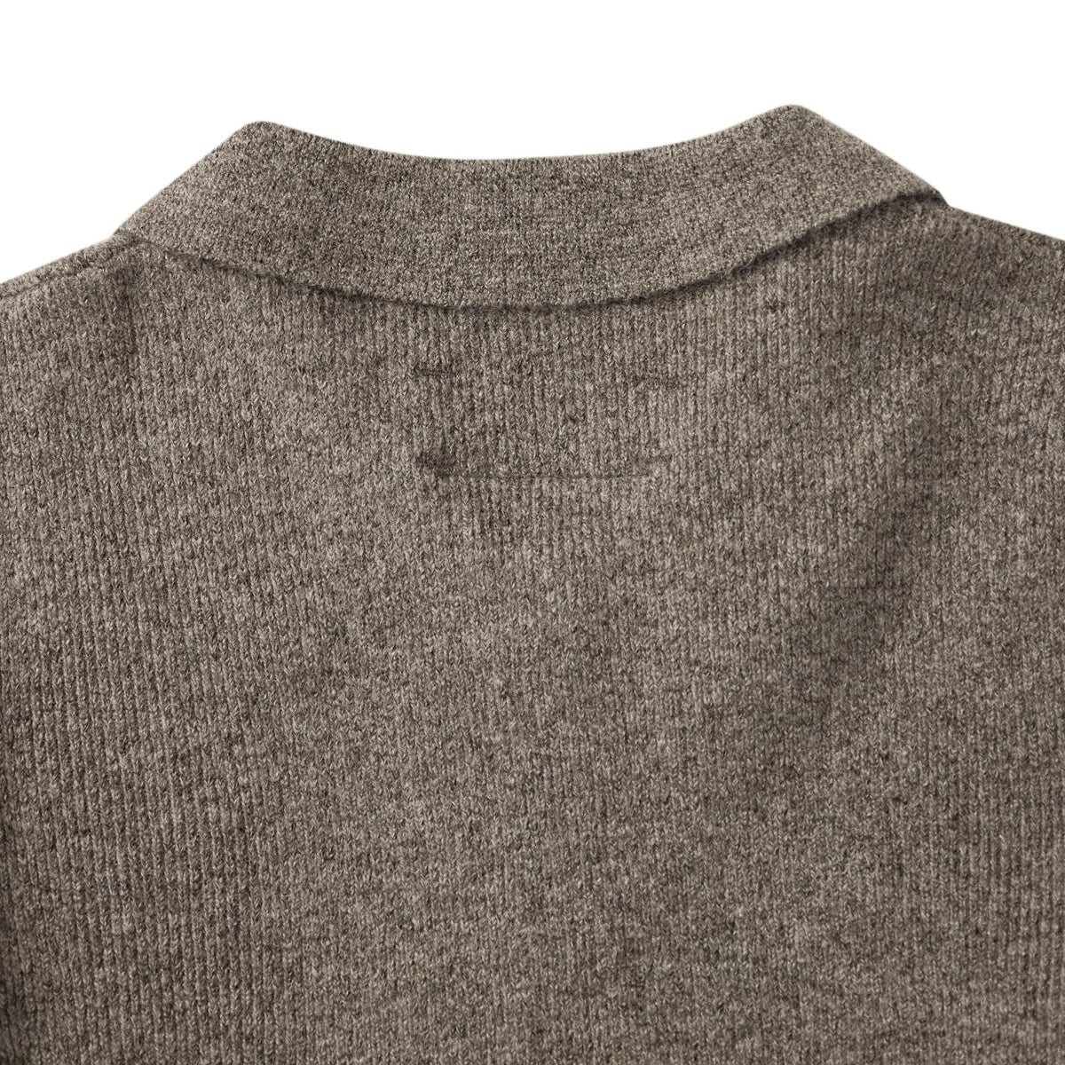 EARTHY CONTOUR KNIT FIT SHIRT