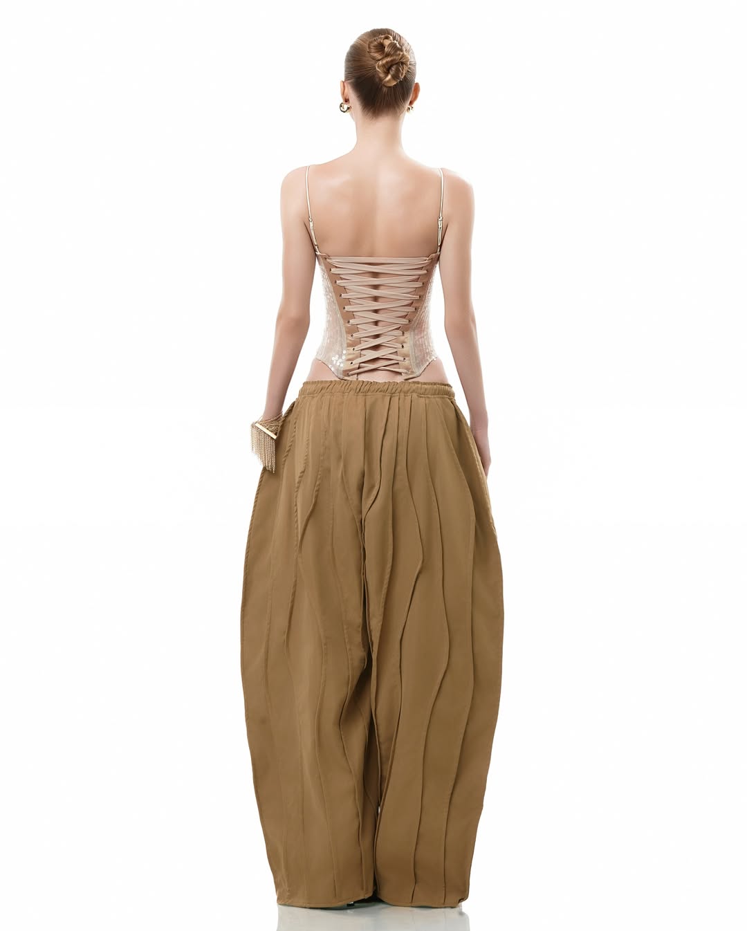 wavy-pants liniss astoud