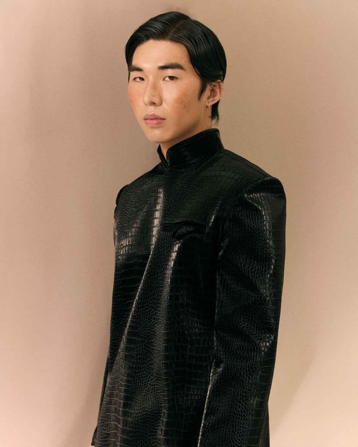 Black Ao Dai Dong Quan