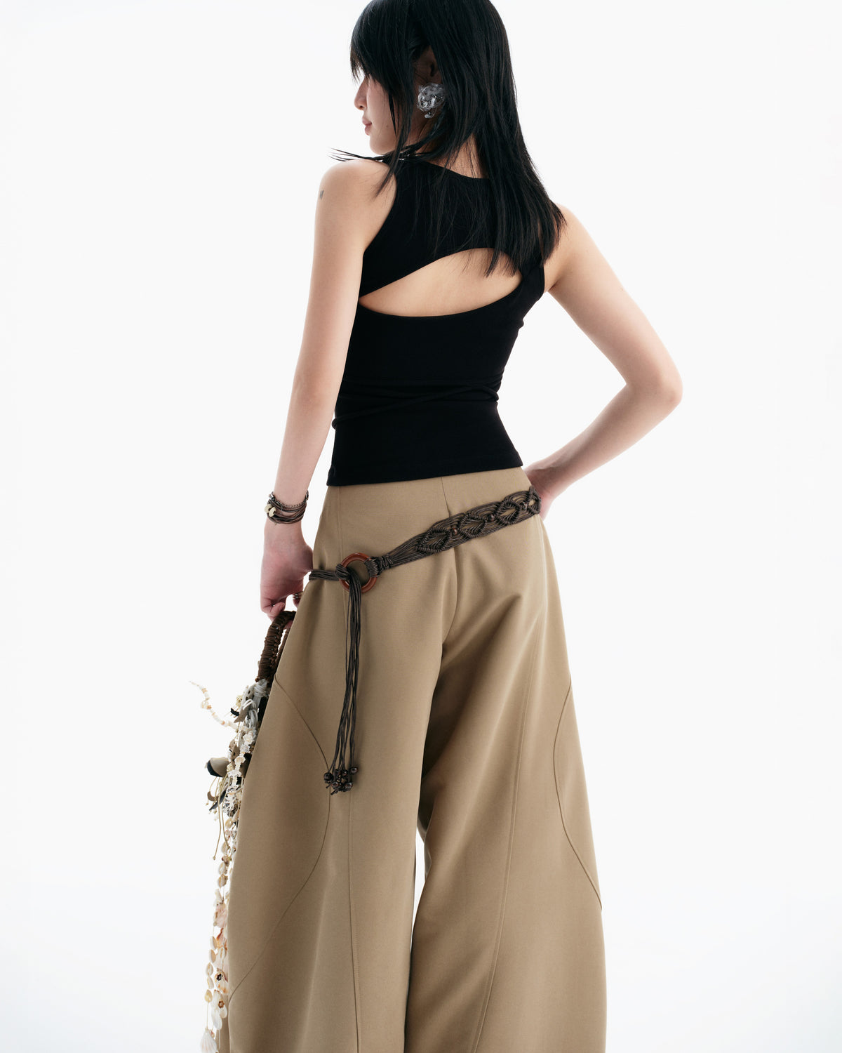 CONRAD SLEEVELESS TOP (BLACK)