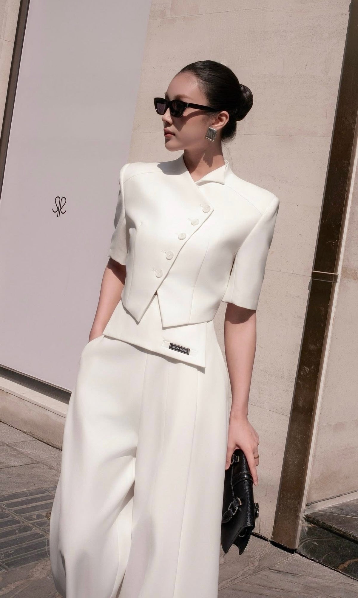 WHITE FLAP COLLAR TOP