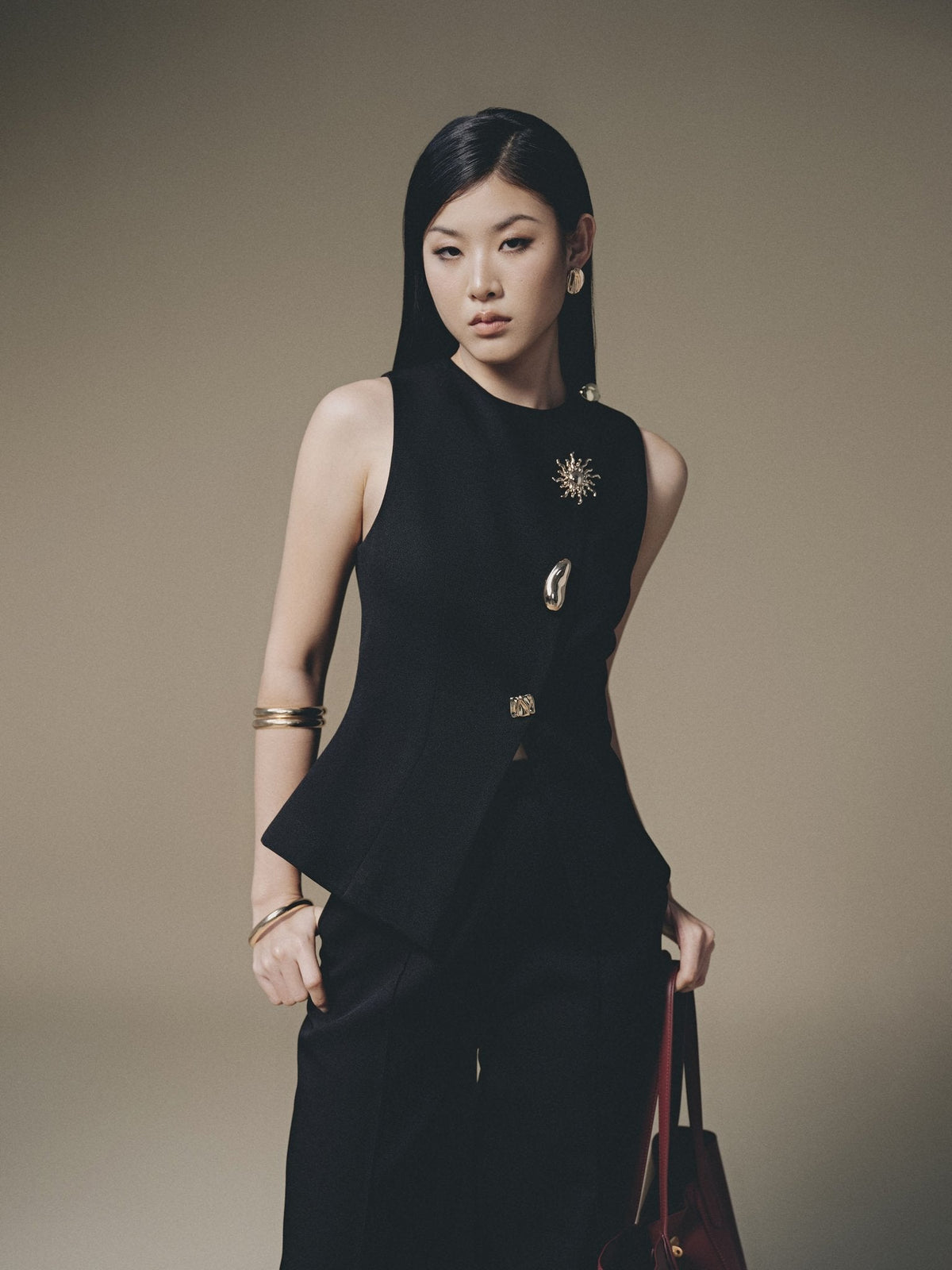 BLACK BUTTON-UP VEST