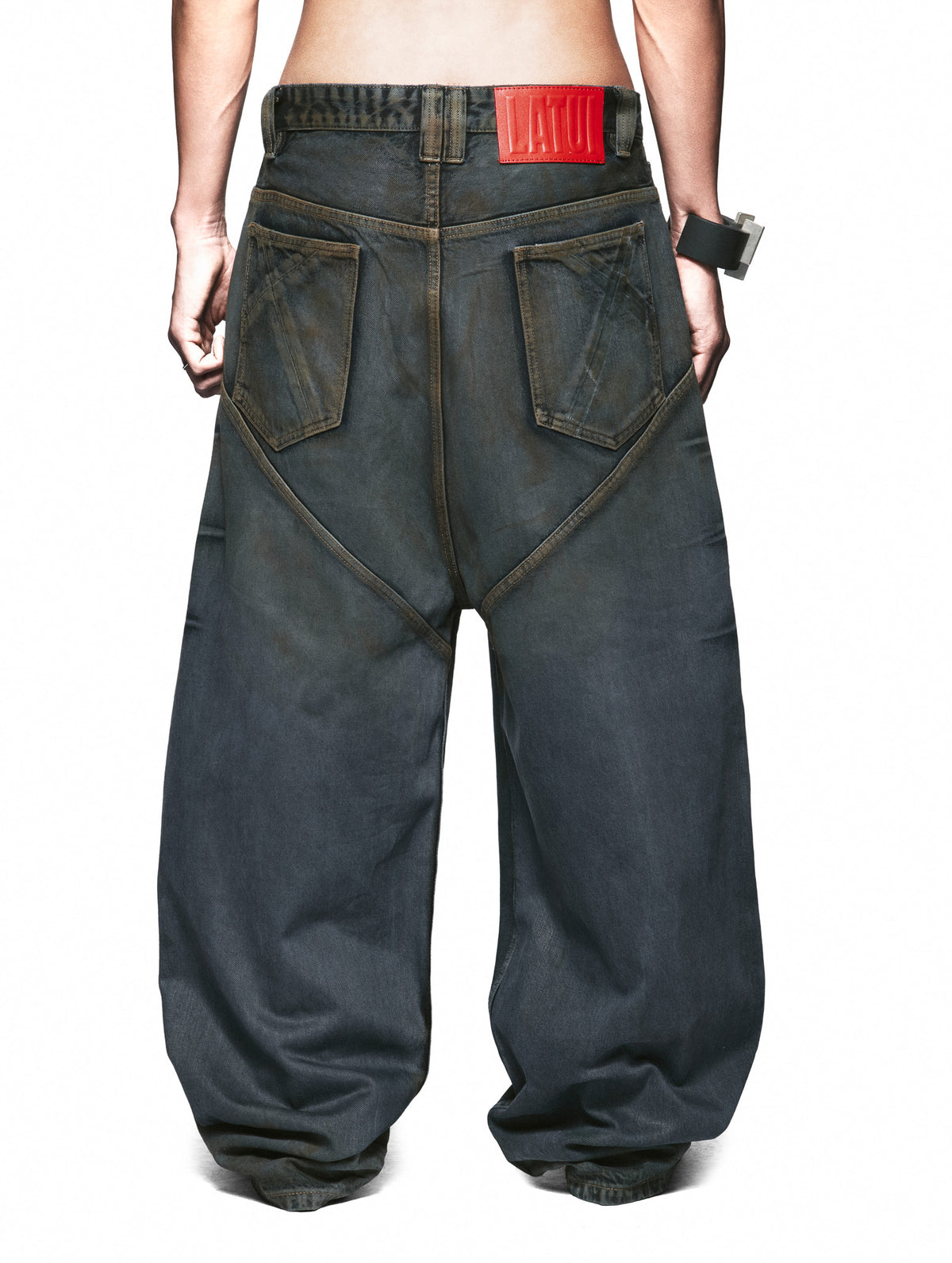 D.W.S.T JEANS