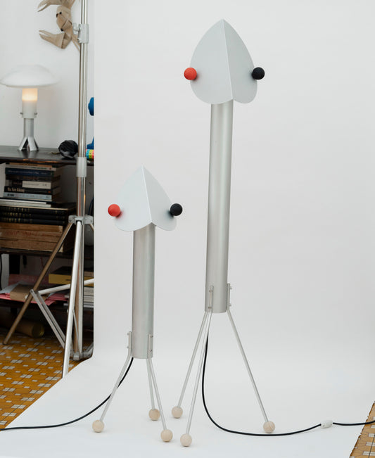 Very Tall Bánh Tráng Nhôm Lamp