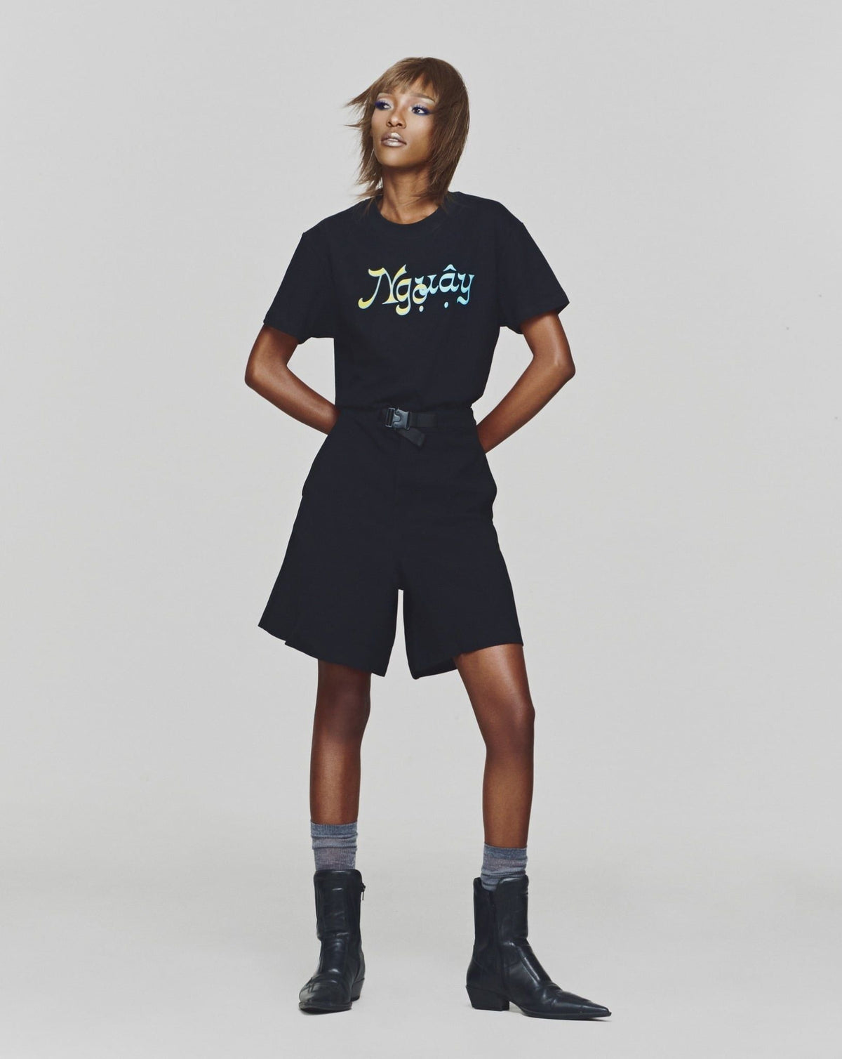 BLACK NGONGUAY TEE