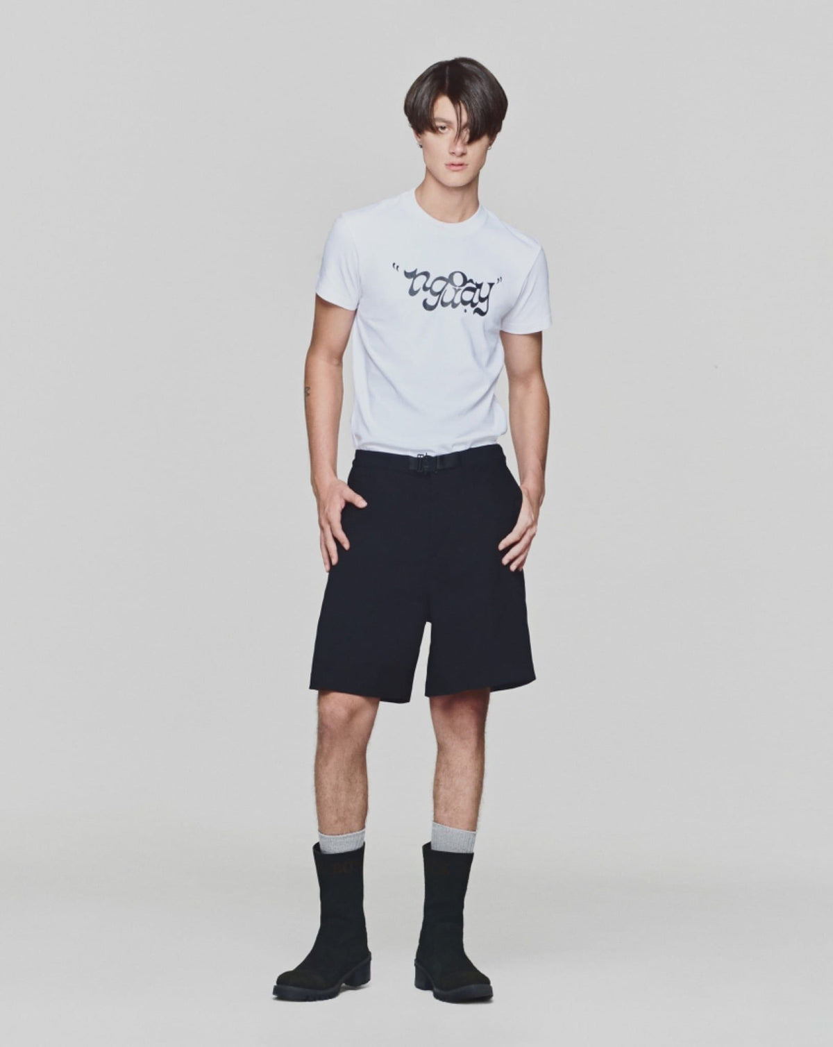 WHITE NGONGUAY TEE