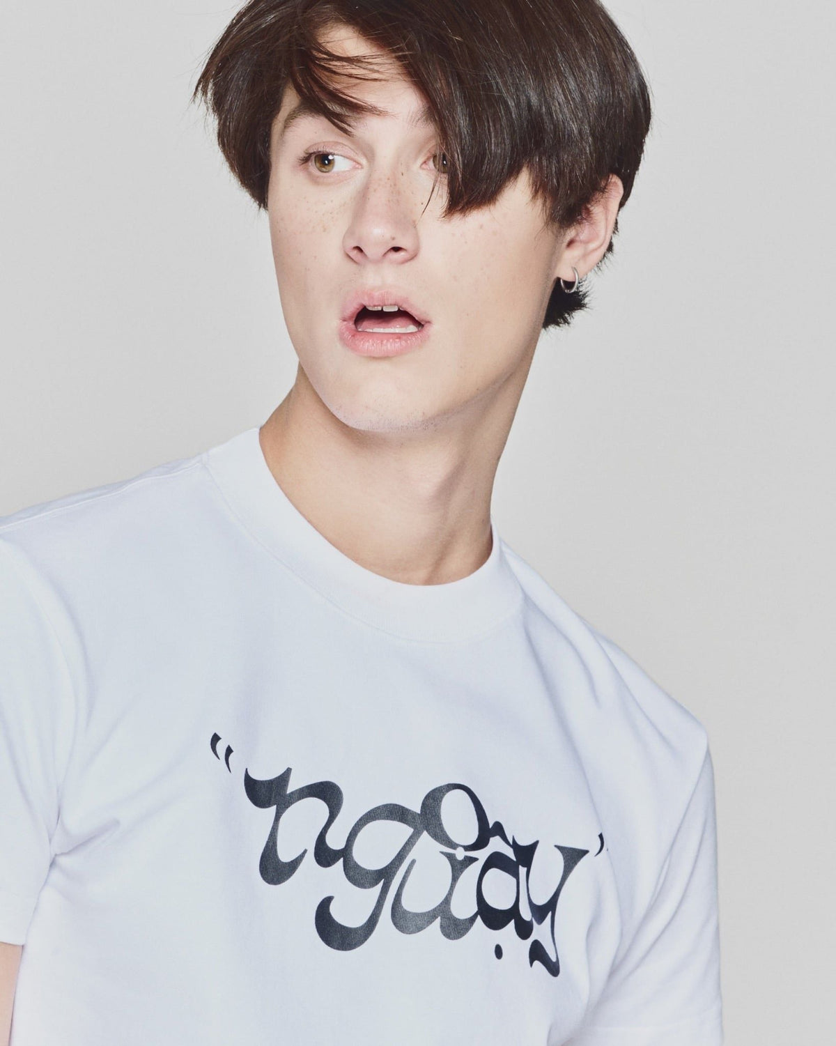 WHITE NGONGUAY TEE