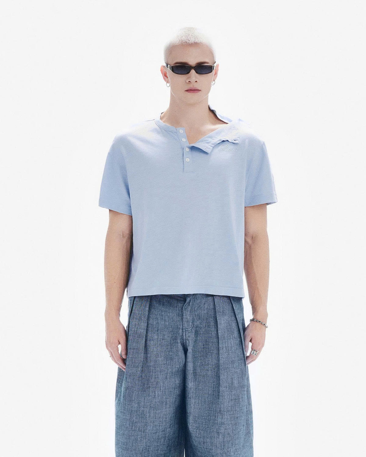HENLEY SHOULDER BUTTON T-SHIRT ( ICY BLUE )