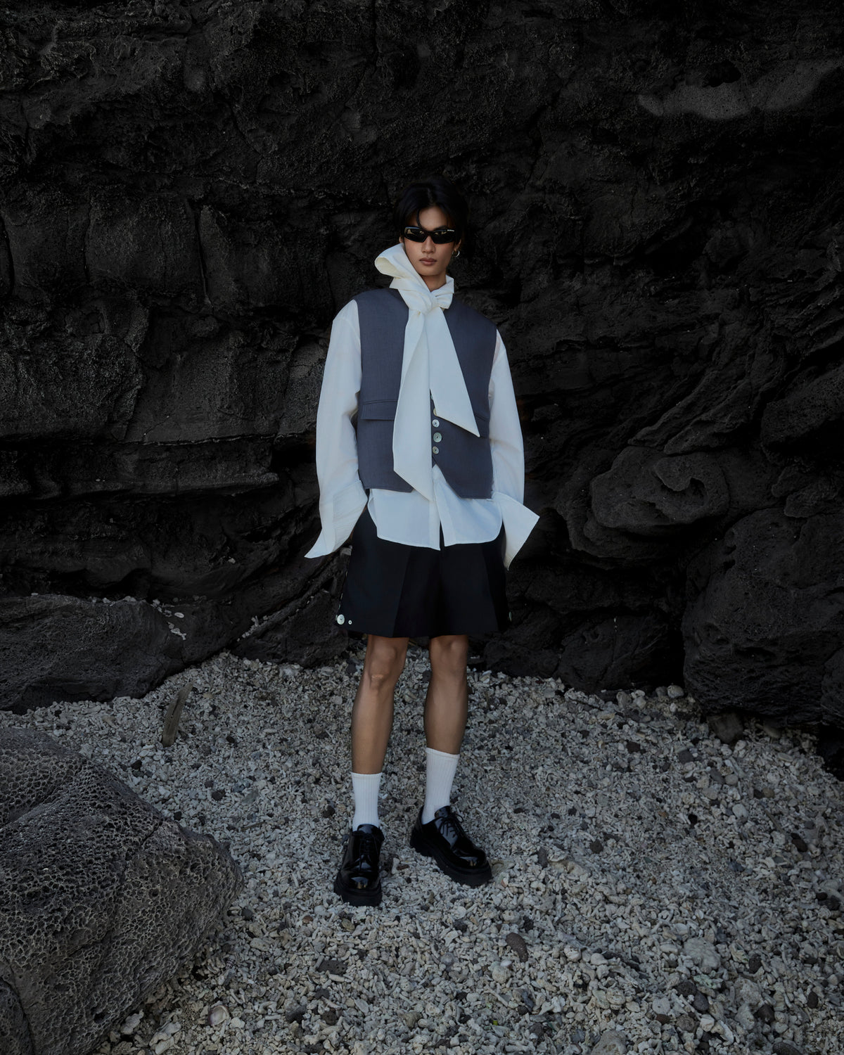 Grey Pearl Ghile