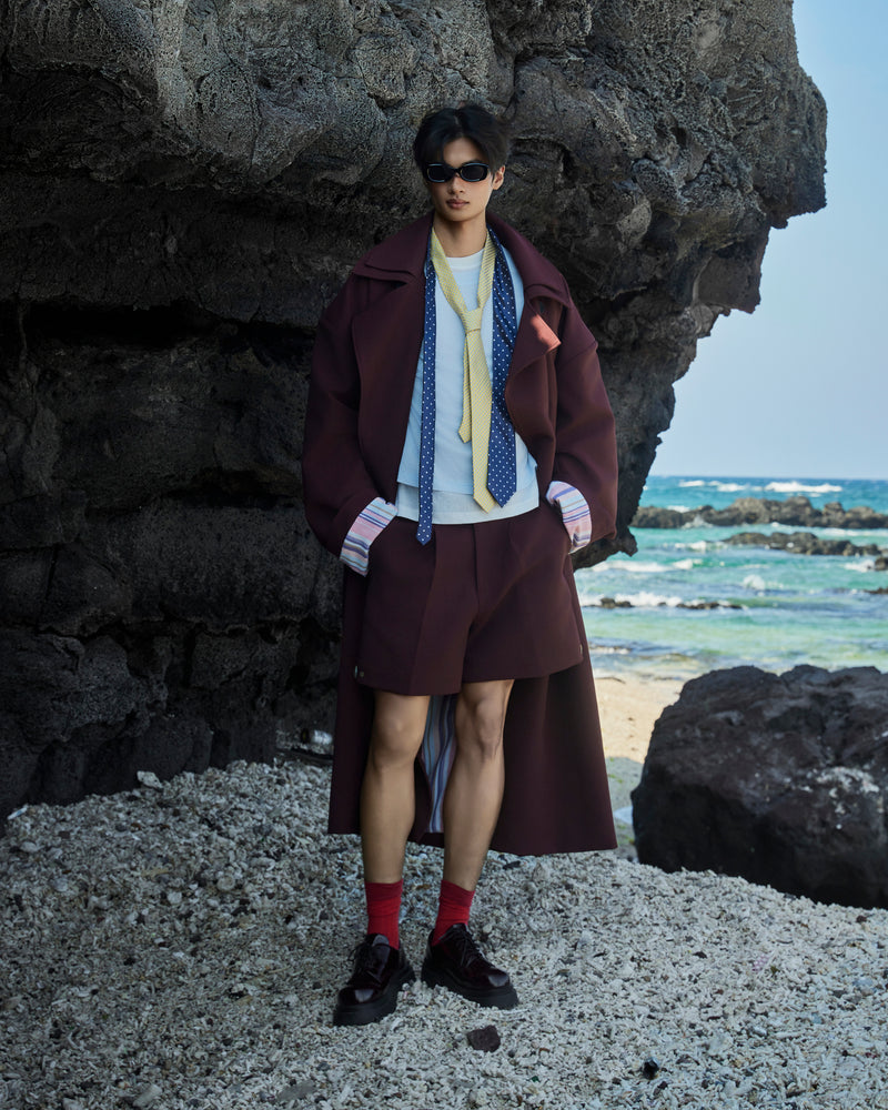 "Lật" Trench Coat