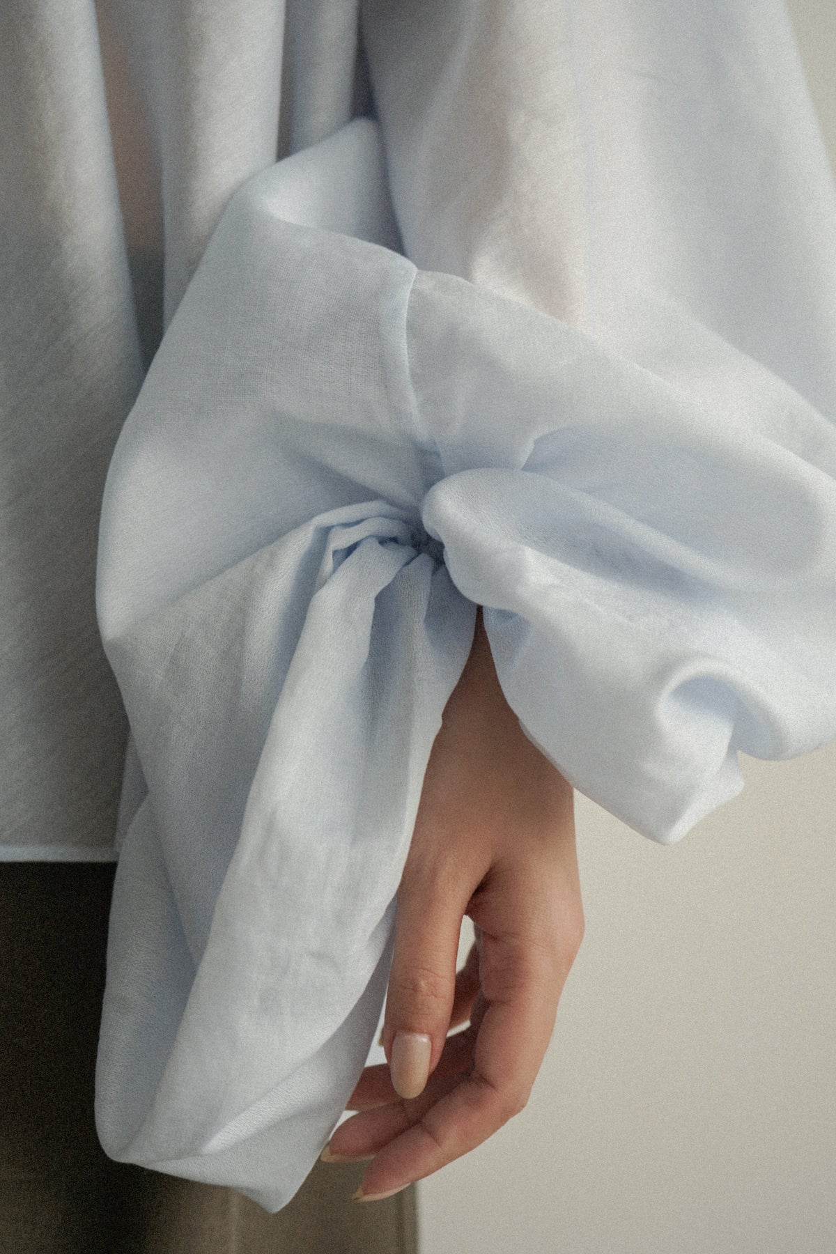 "CON SỨA" BLOUSE - BLUE 