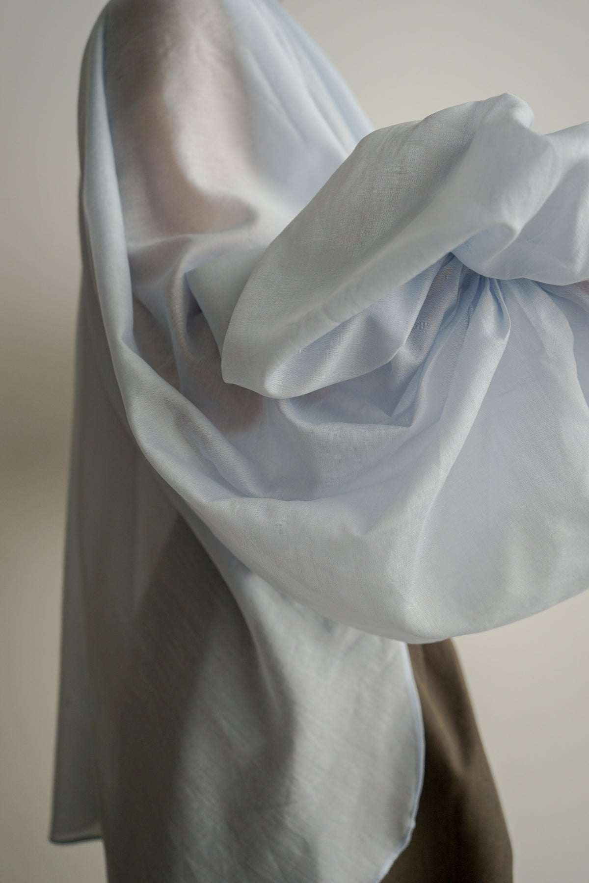 "CON SỨA" BLOUSE - BLUE 