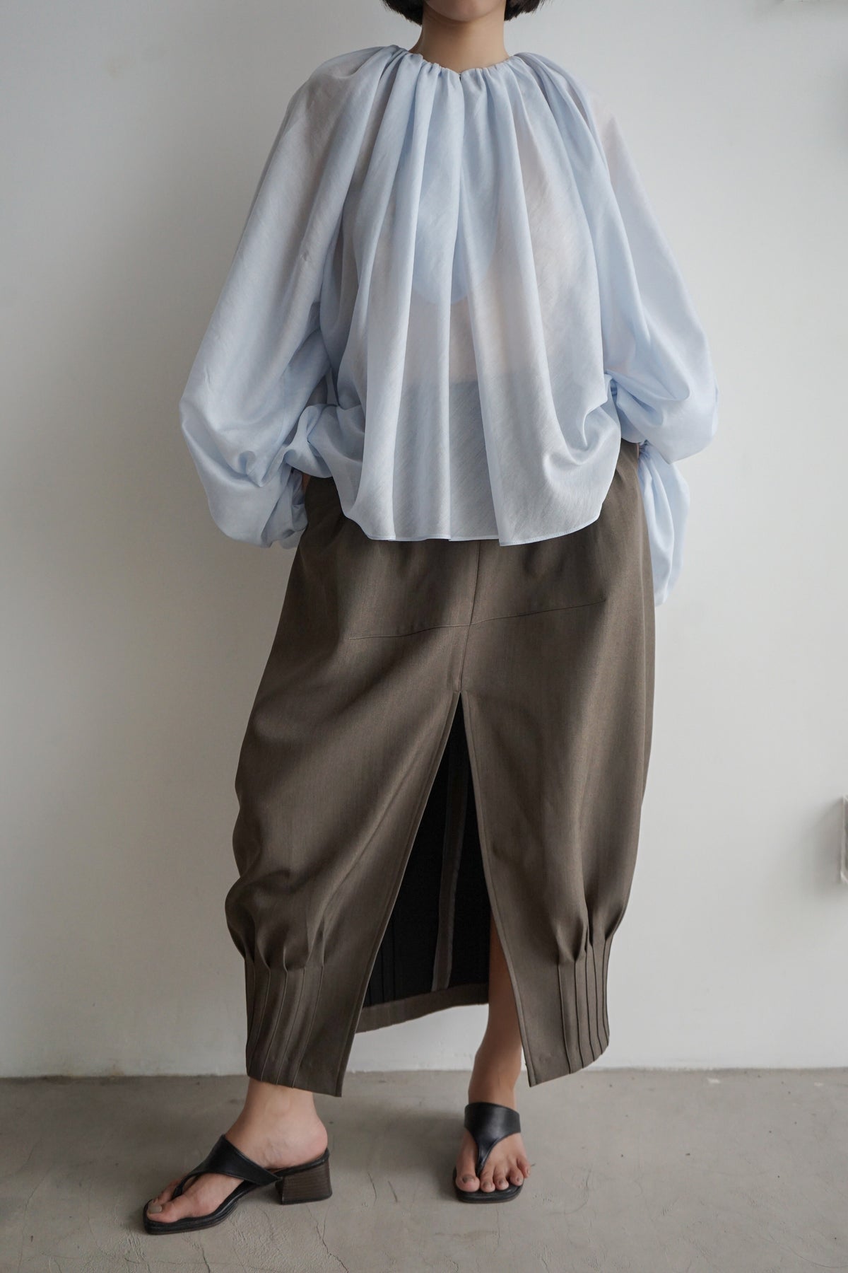 "CON SỨA" BLOUSE - BLUE 