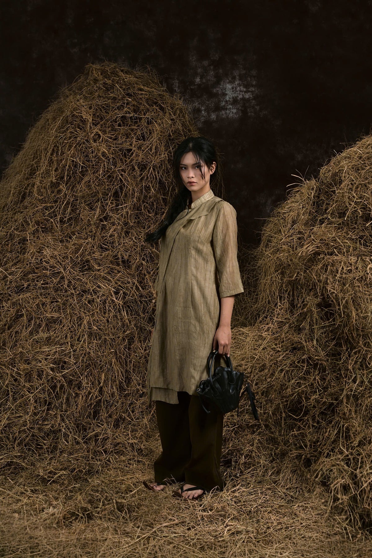 MOSS VẠC SÀNH ÁO DÀI