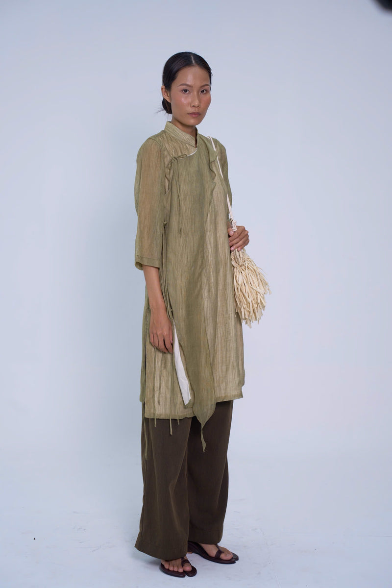 MOSS VẠC SÀNH ÁO DÀI