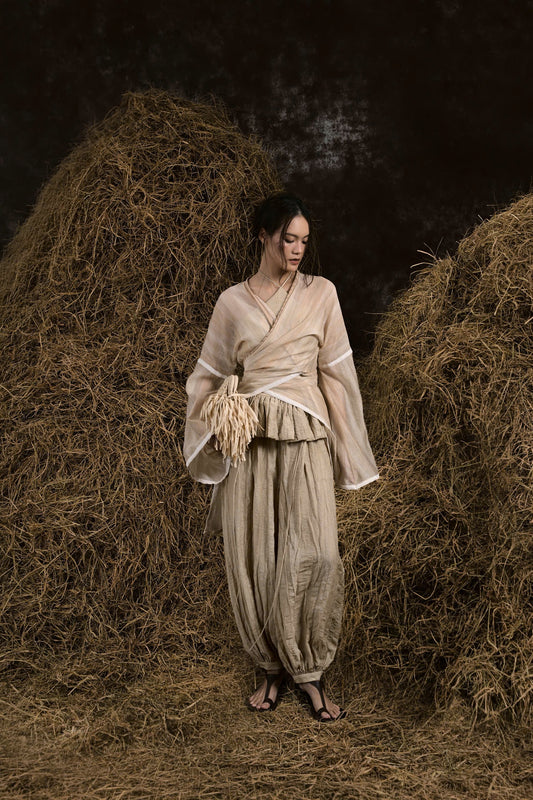 CREAM GIÁP HẠT SILK ROBE
