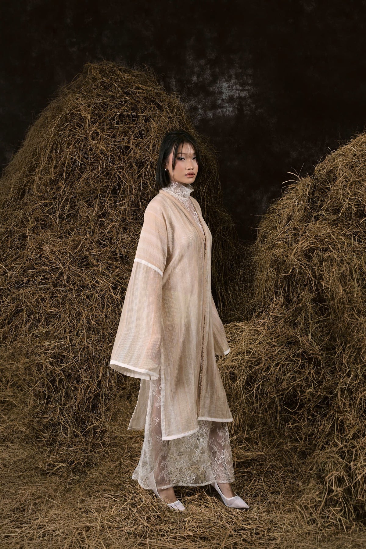 CREAM GIÁP HẠT SILK ROBE