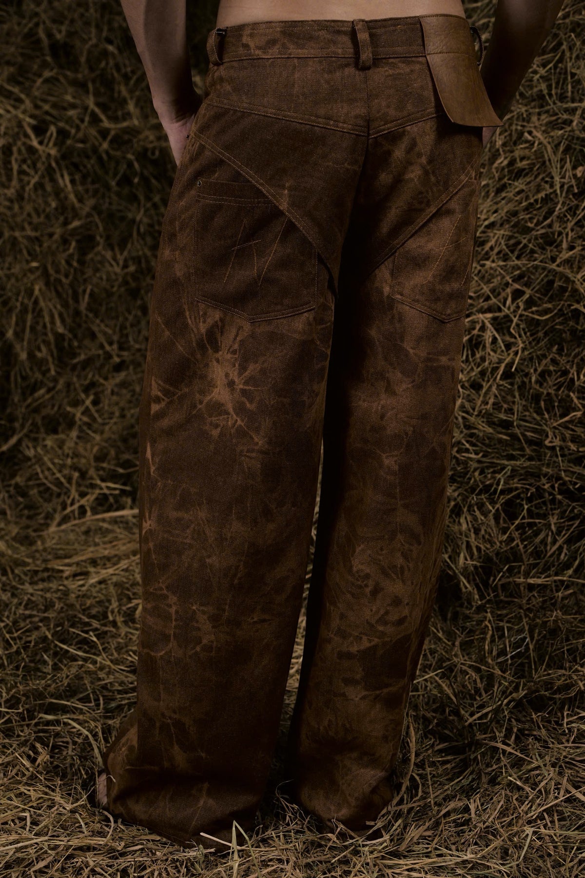 BROWN STRAY JEANS