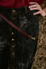 BLACK STRAY JEANS