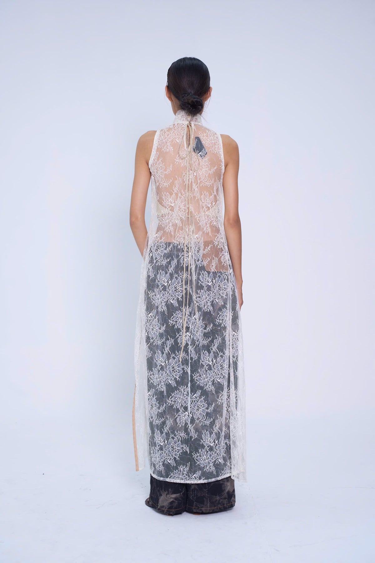 OFF WHITE SỢI NẮNG LACE DRESS