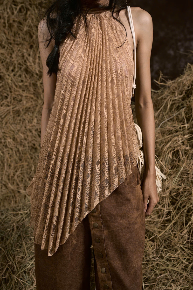 BROWN BA CHÚC PLEATING HALTER TOP