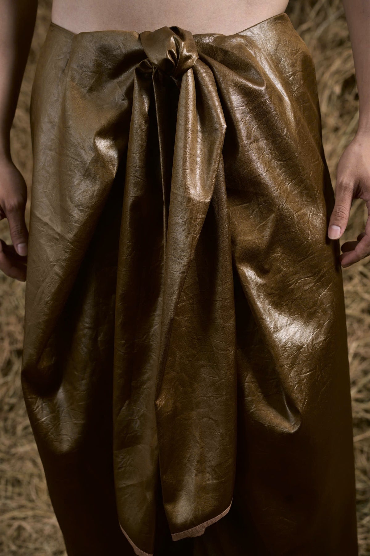 MOSS HẢO HỚN LEATHER PANTS