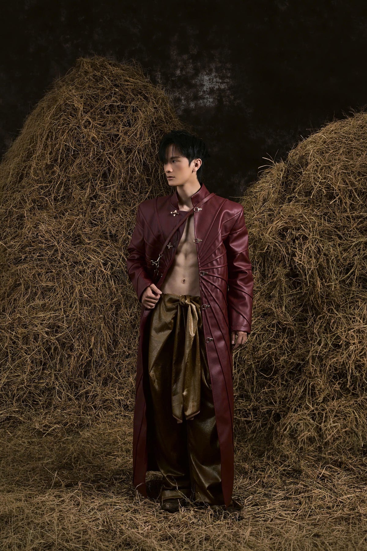 MOSS HẢO HỚN LEATHER PANTS