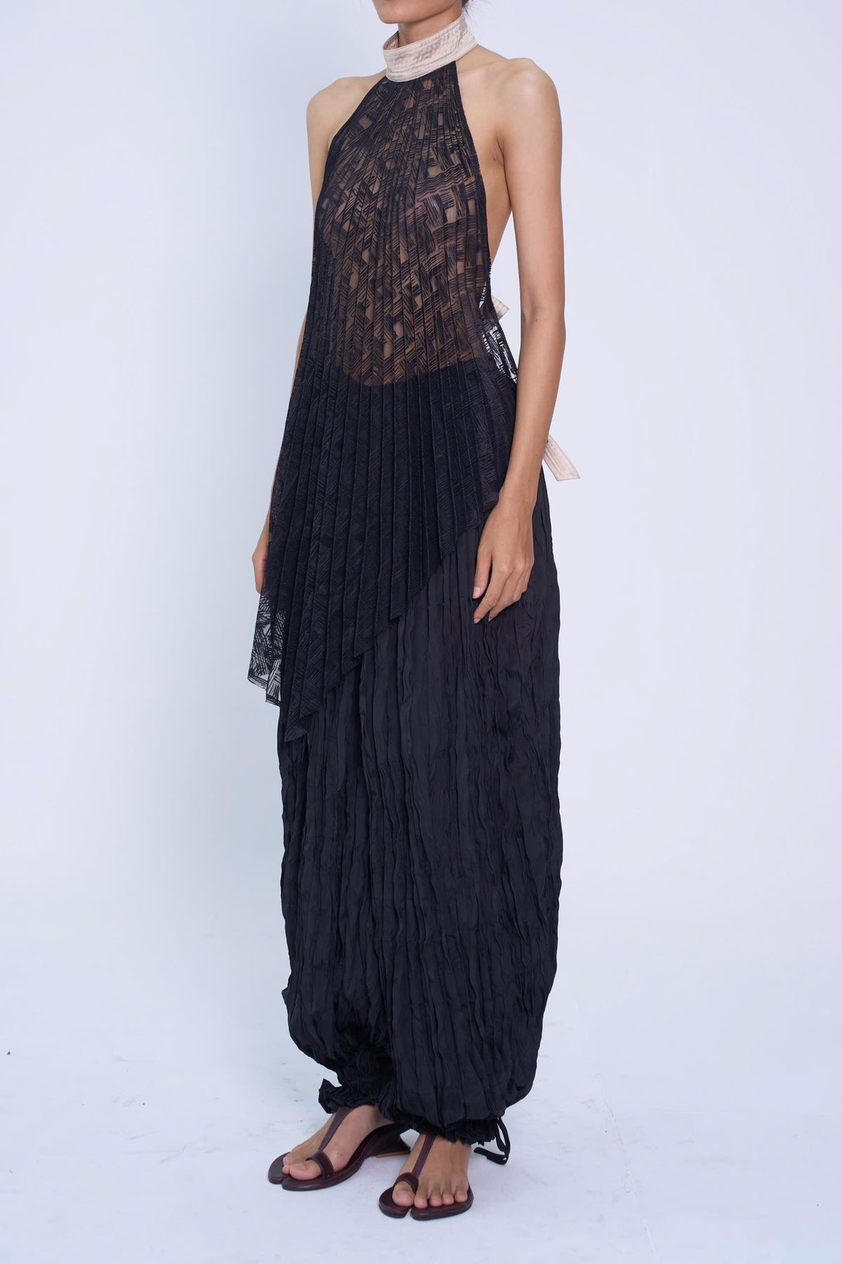 BLACK RA ĐỒNG WRINKLES HAREM