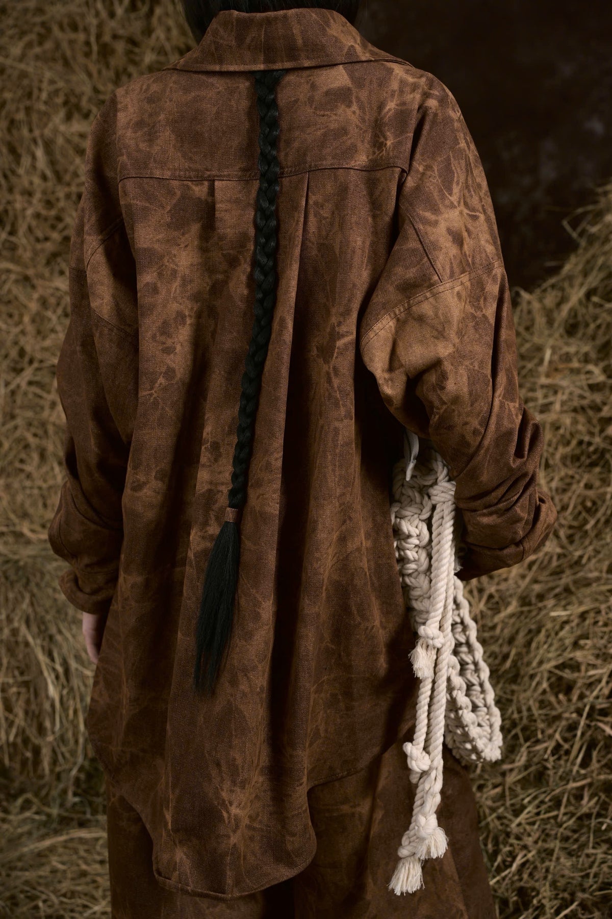 BROWN MÙA GẶT DENIM SHIRT