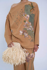 BROWN ĐÔN HẬU MUSLIN HAND-PAINTED BLOUSE