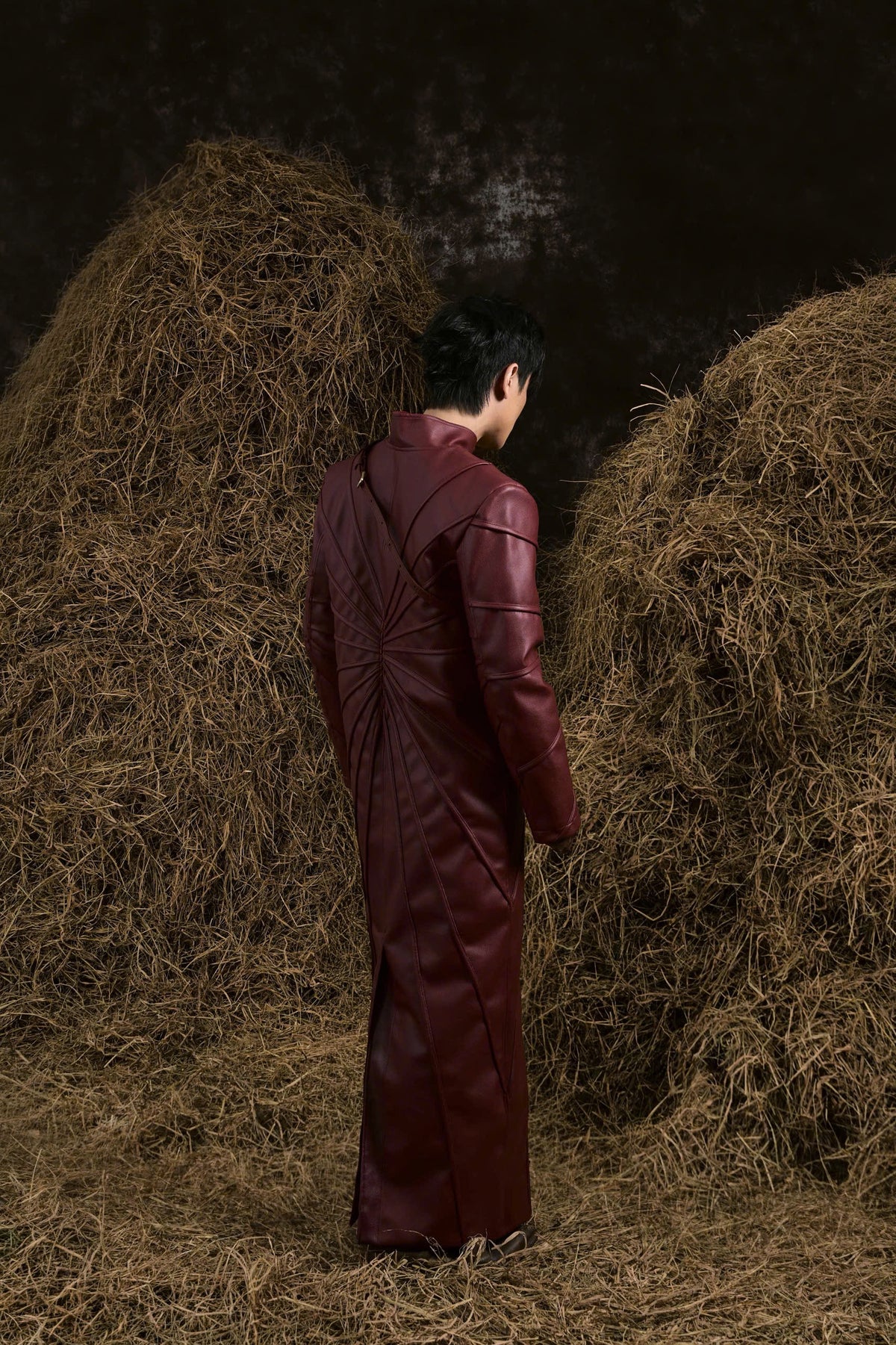 BURGUNDY THẤT SƠN LEATHER LONG COAT