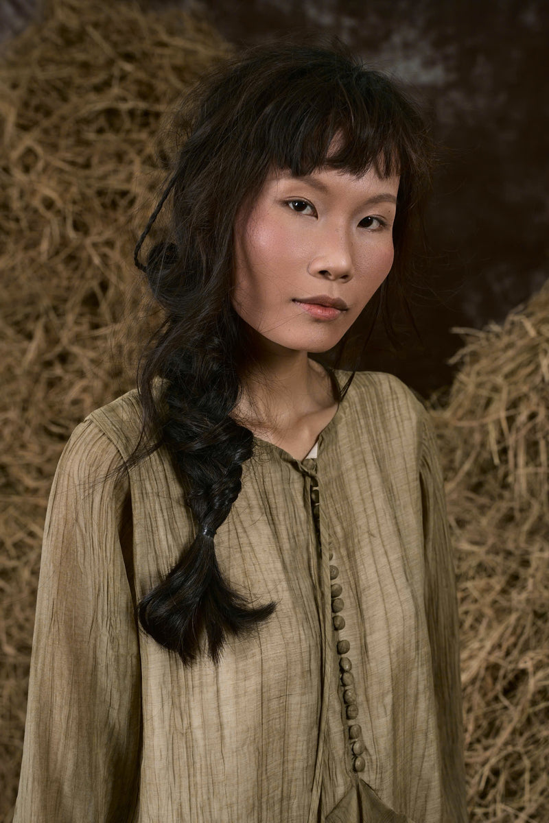ĐÒNG ĐÒNG SILK V-NECK RUFFLED GOWN