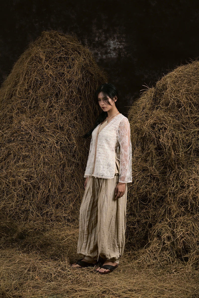 NÀNG NHEN LACE RUFFLED SOUTH VIETNAMMESE PAJAMA