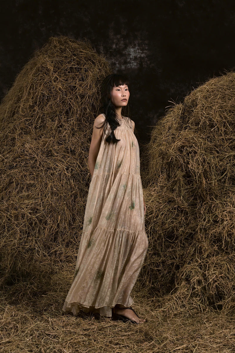 TRẢNG CỎ ORGANZA HAND-PAINTED RUFFLED DRESS