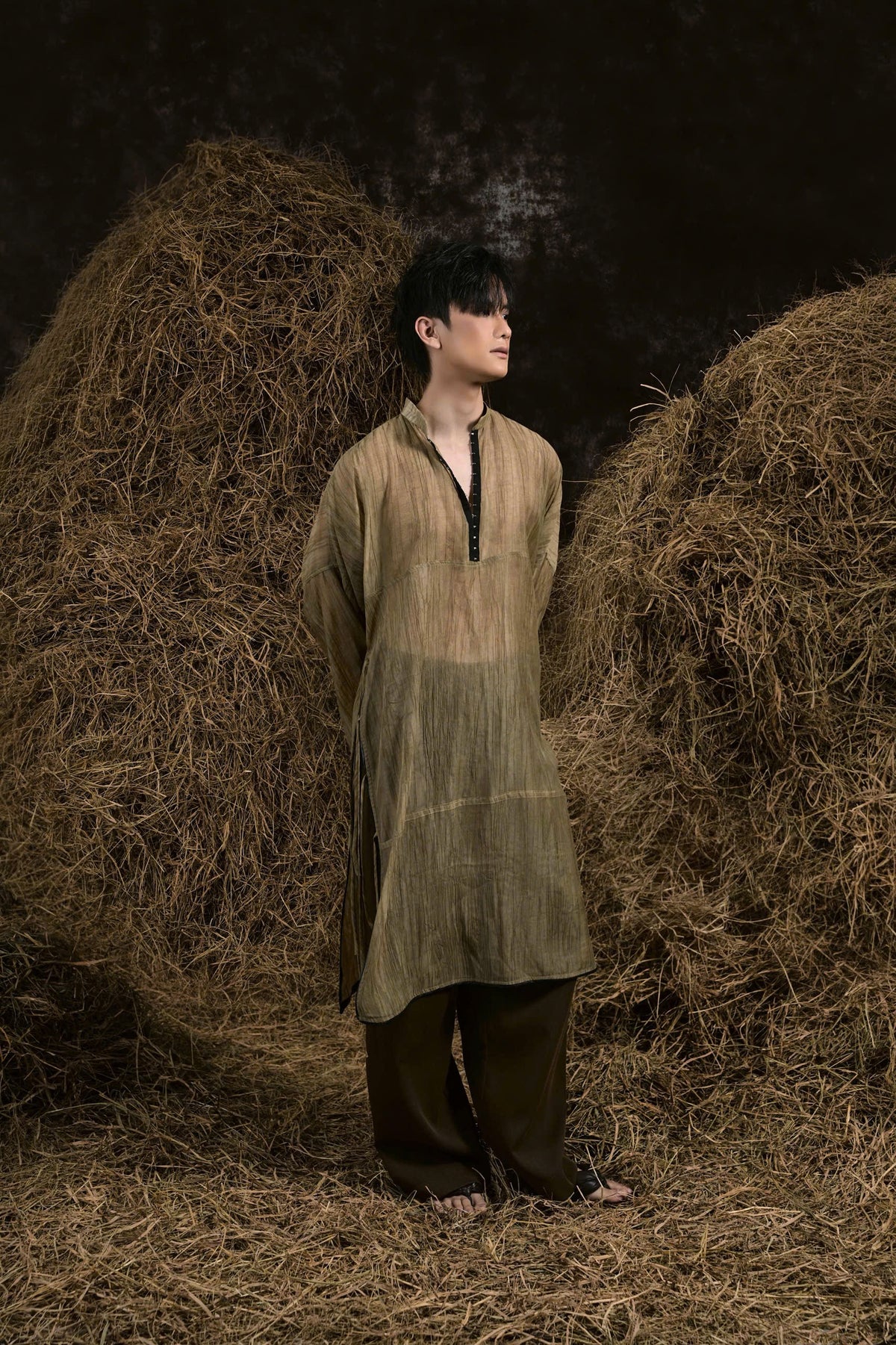MOSS TRI TÔN ÁO DÀI 