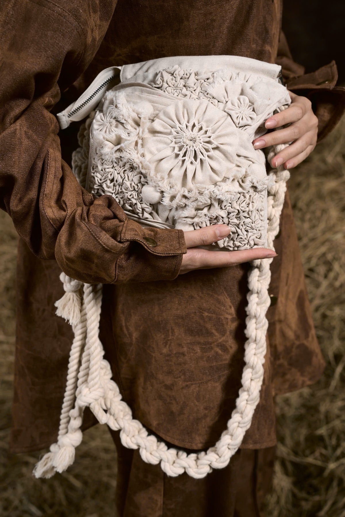 BEIGE ALGAE LINEN BAG