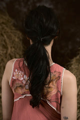 SALMON BẠT NGÀN MUSLIN HAND-PAINTED GOWN