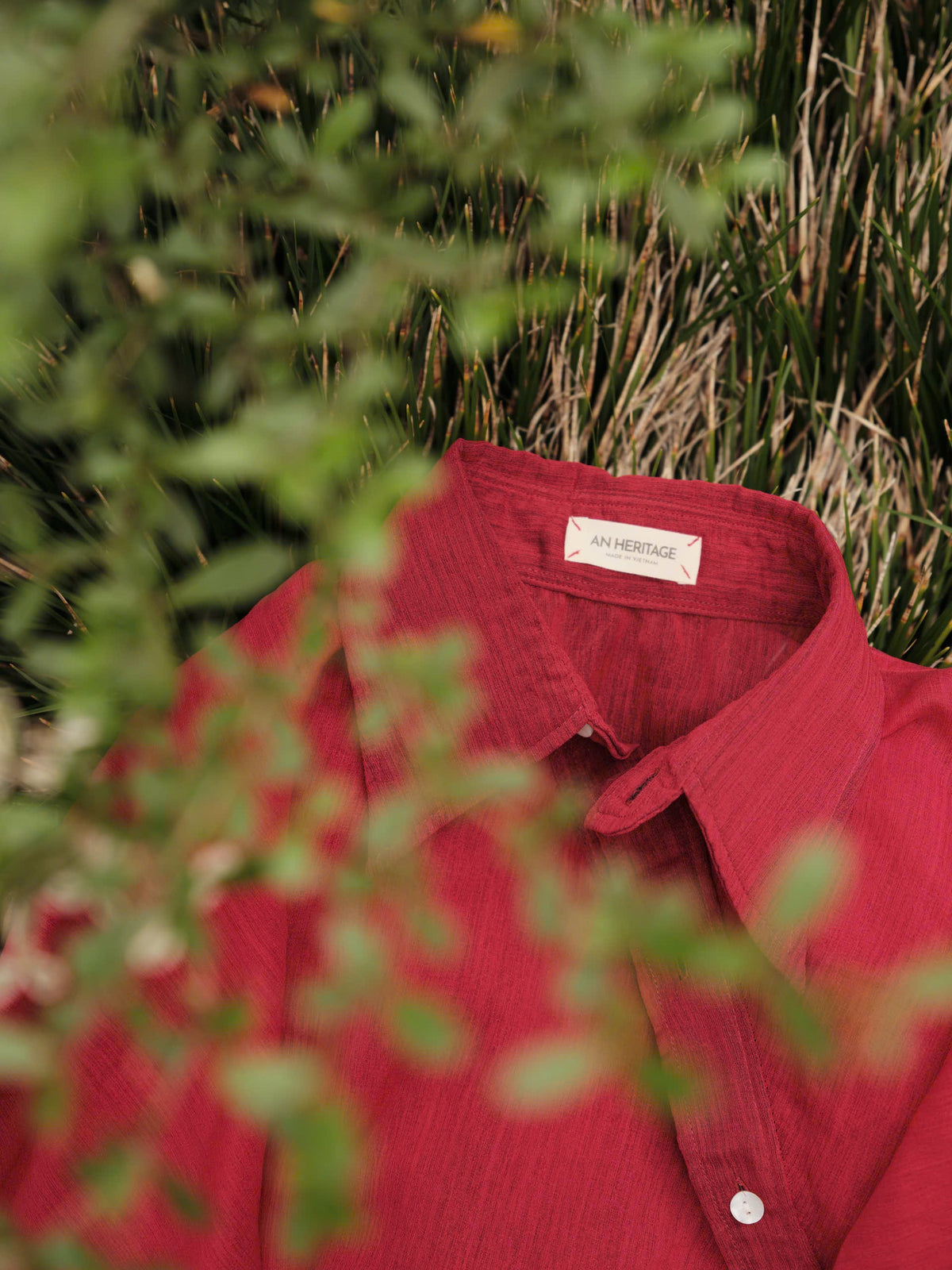 RED NGHÊU NGAO VOILE SHIRT
