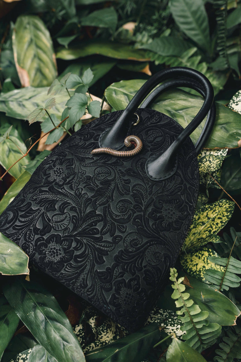 Black Lò Gạch Engraved Leather Bag