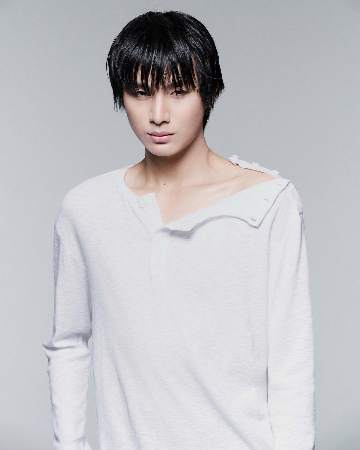 HENLEY SHOULDER BUTTON LONGSLEEVE V2 ( RICE WHITE )