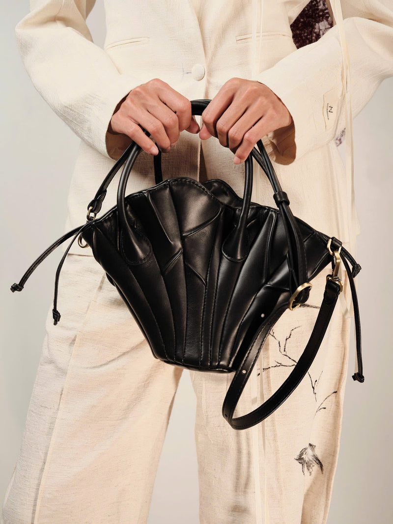 BLACK DRIED LOTUS LEAVES LEATHER BAG - PM