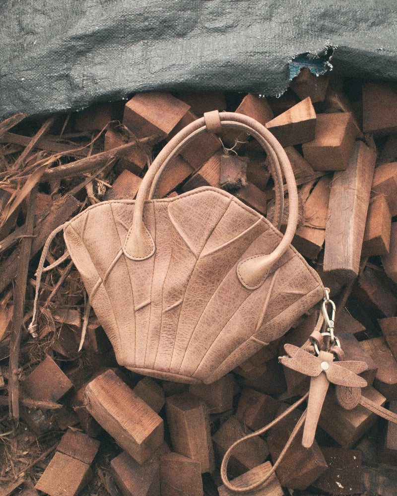 BROWN DRIED LOTUS LEAVES LEATHER BAG - PM
