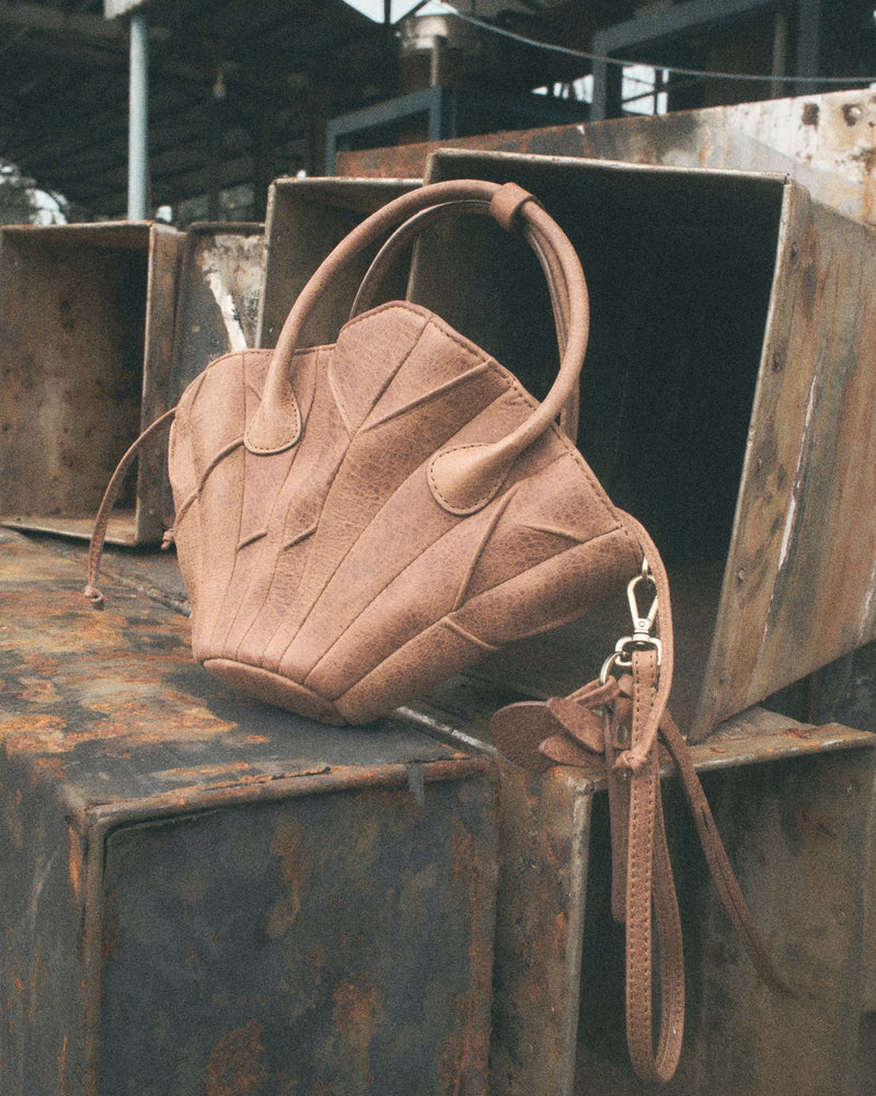 BROWN DRIED LOTUS LEAVES LEATHER BAG - PM
