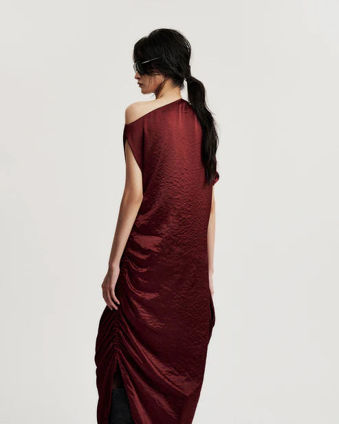 BLACK PLUM RUTCHED SILK DRESS IN RED BORDEAUX