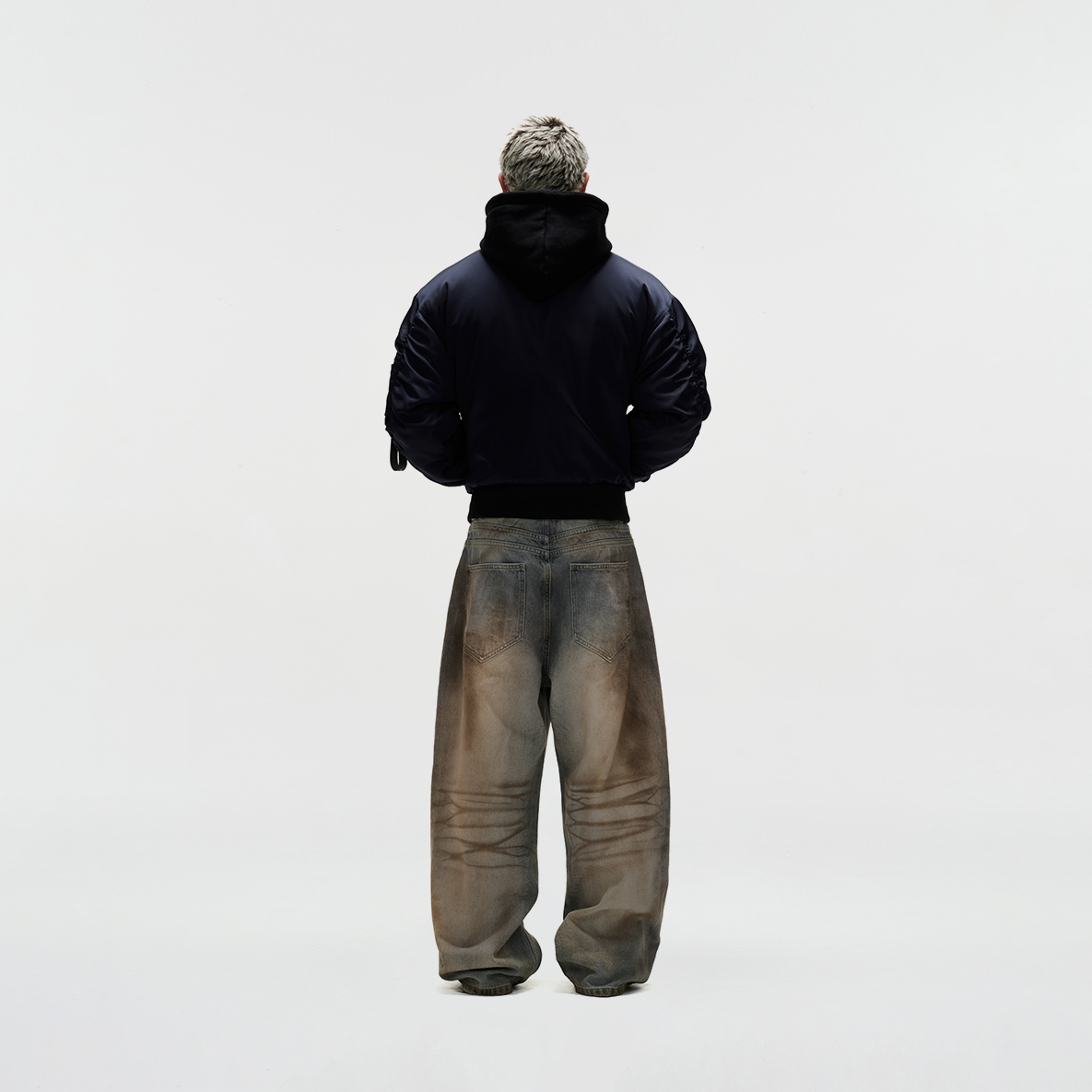 ERG24 - "FNOS" DIRTY EFFECT WASHED JEANS - LIGHT BLUE