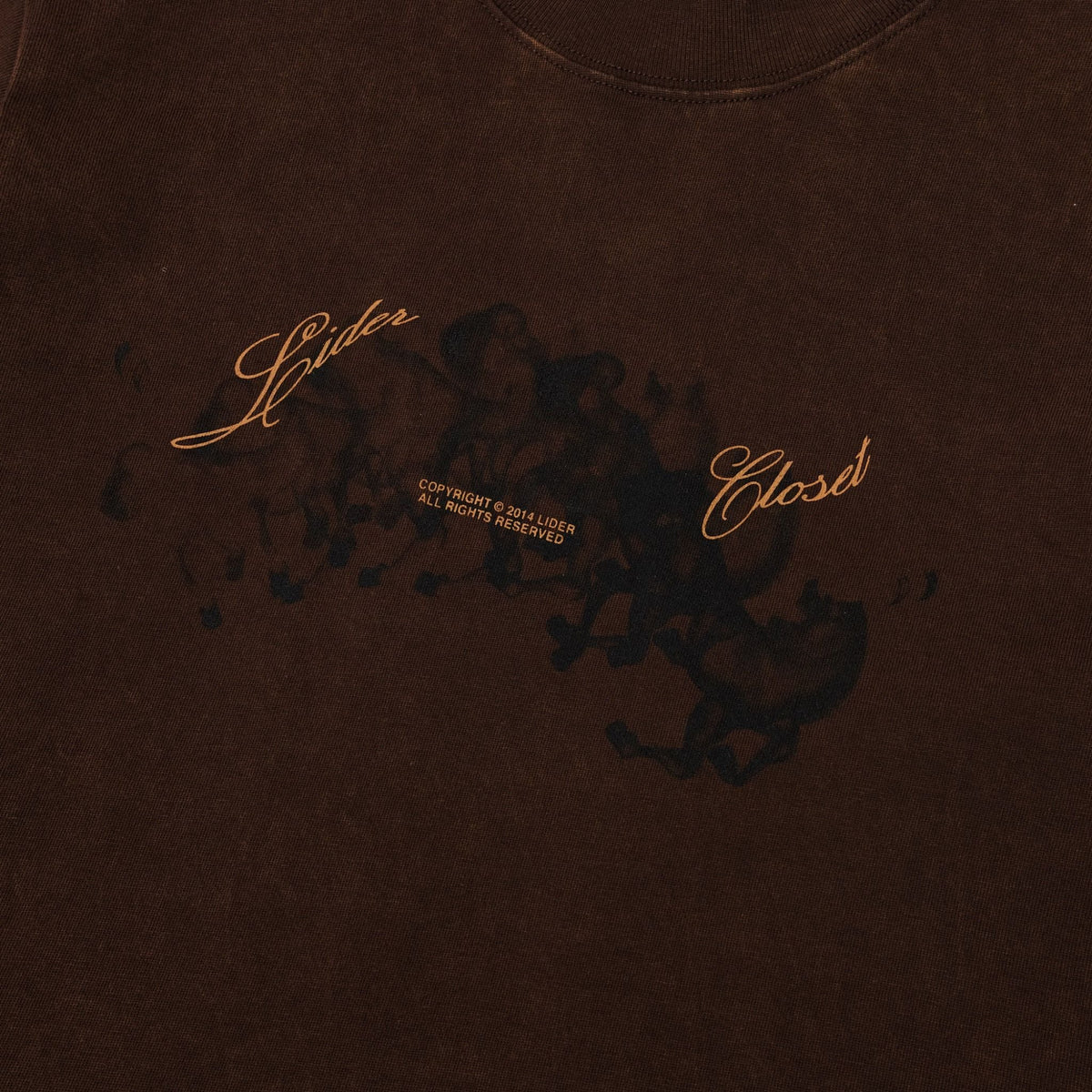EARTHY BROWN EIGHT HORSES FORWARD TEE
