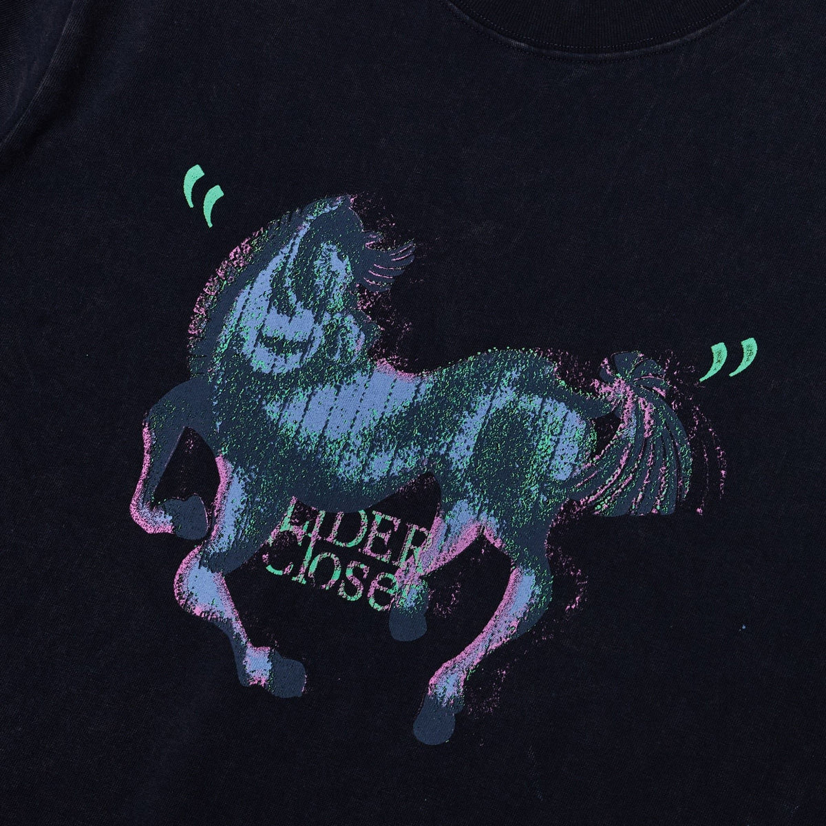 DEEP NAVY ALPHA HORSE TEE